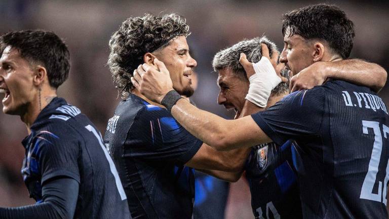 Uruguay no tuvo complicaciones para superar a Corea del Sur.