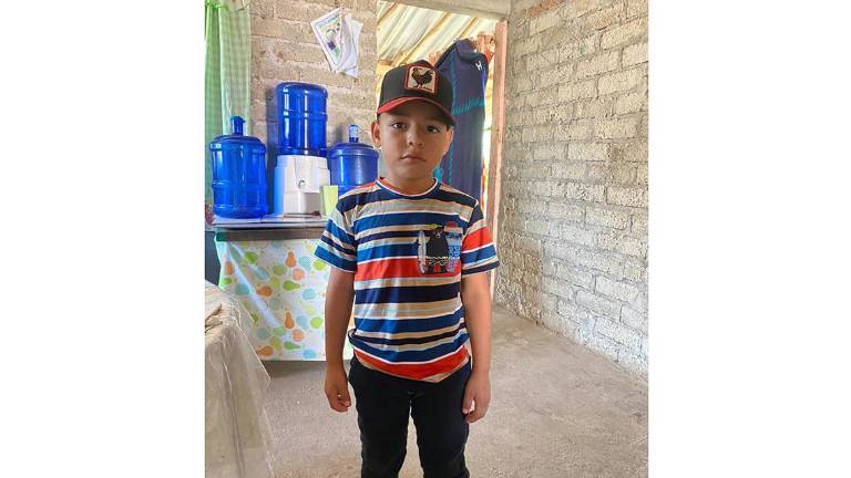 Cristo Rafael, de 6 años, requiere apoyo para su tratamiento contra la diabetes infantil que lo tiene hospitalizado en Mazatlán.