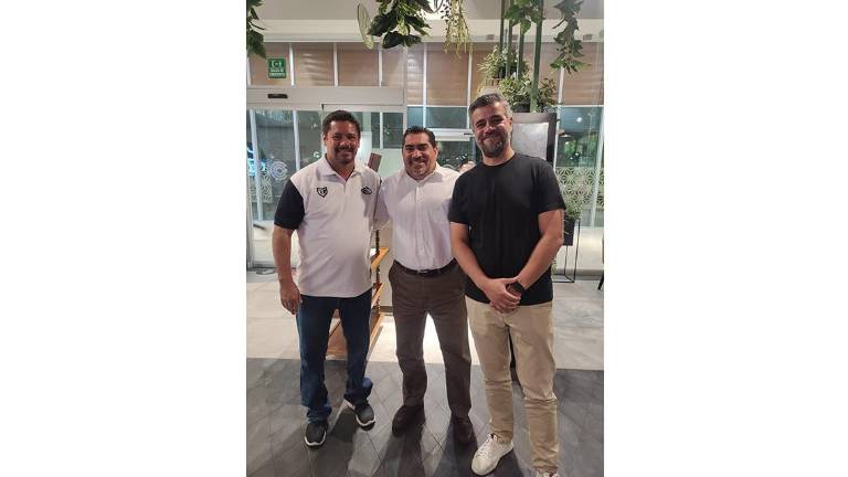 Directivos de los equipos y de la Asociación de Futbol Americano de Sinaloa afinan los detalles de la final del sábado.