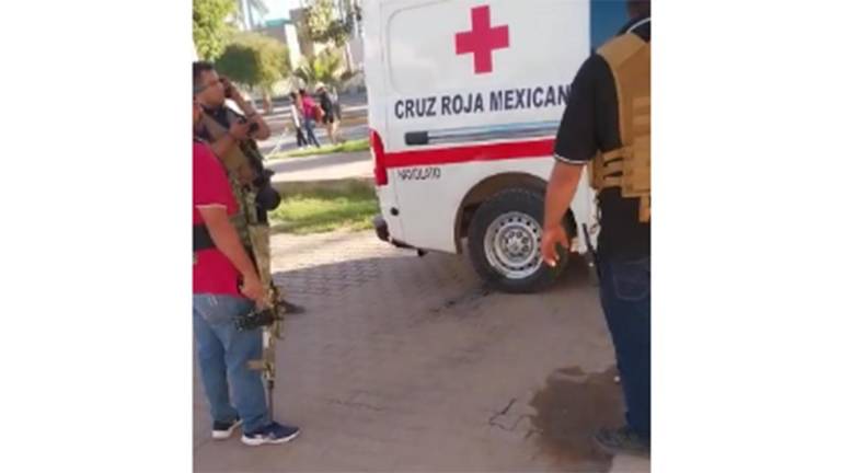 Grupos armados despojaron de dos ambulancias a Cruz Roja de Navolato