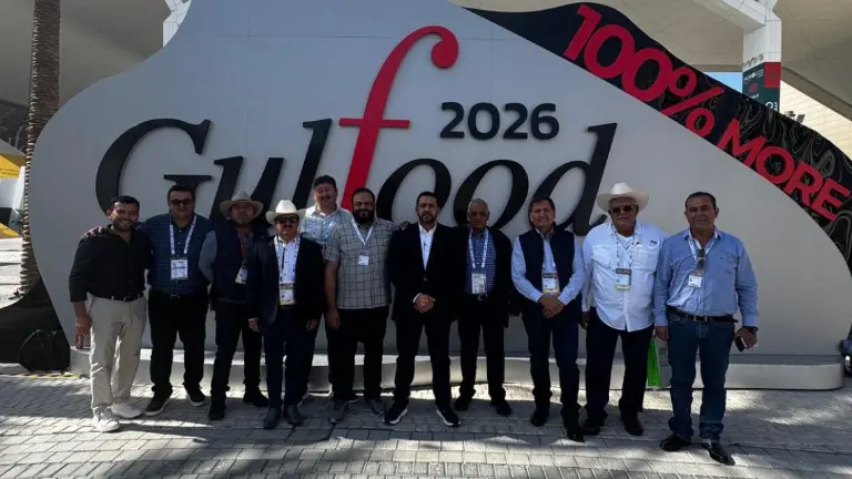 Delegación de productores de garbanzo que acudieron a la Expo Gulfood celebrada en Dubái.
