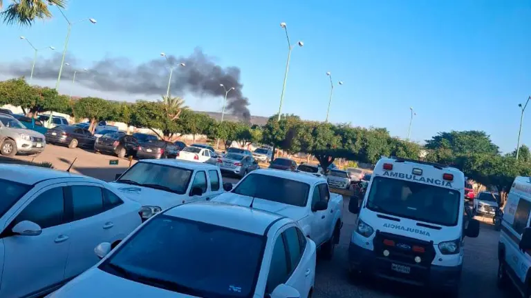 Habitantes de Escuinapa se mantienen resguardados tras enfrentamiento entre grupos armados.