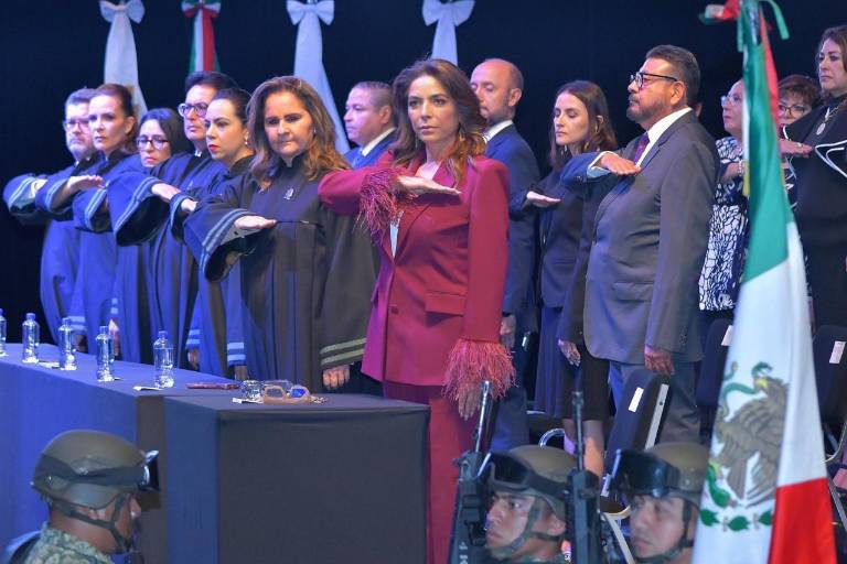 Con billete de Lotería celebran relevancia histórica del Poder Judicial del Estado de Querétaro en el bicentenario de su instalación