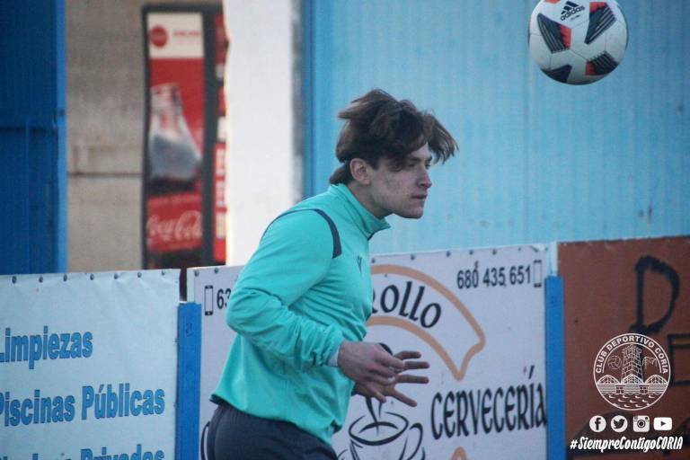 Diego Nevárez llega al Club Deportivo Coria de España