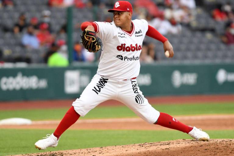 Édgar Torres tiene un inicio exitoso en la Liga Mexicana de Beisbol
