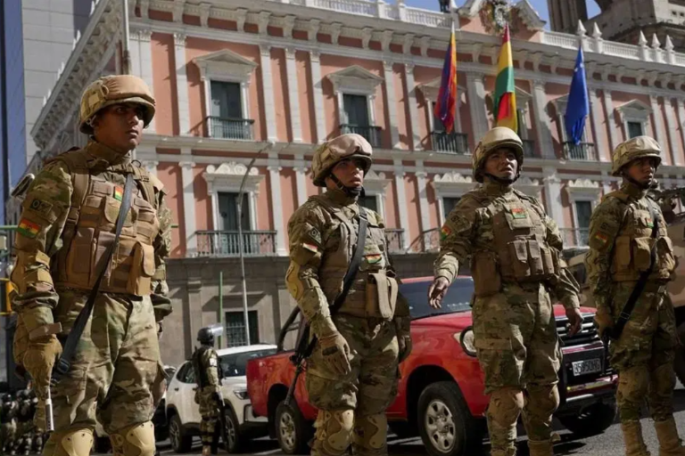 Intento de golpe de Estado en Bolivia: irrumpen militares en Palacio de Gobierno