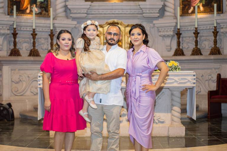 Paula Daniela es hija de Dios