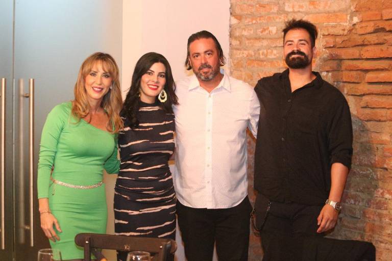 Disfrutan la gastronomía local y apoyan al Centro Histórico