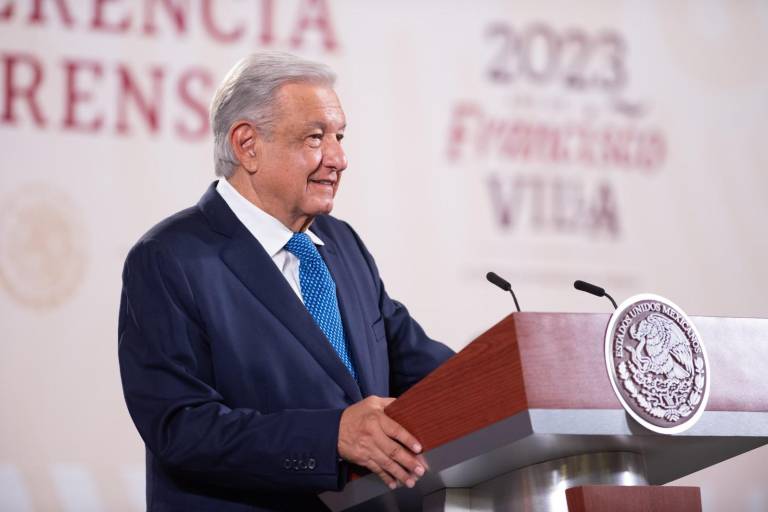 AMLO defiende al Ejército en aniversario de masacre de Tlatelolco; culpa a Díaz Ordaz