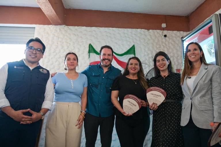 Dependencias de Sinaloa atienden a Altata en seguridad, alimentos y economía