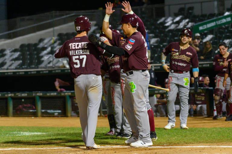 Tomateros de Culiacán inicia serie en Los Mochis con victoria