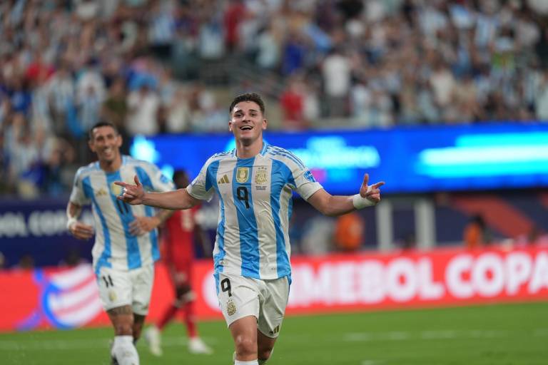 Argentina a un paso del bicampeonato continental al doblegar a Canadá en semifinales