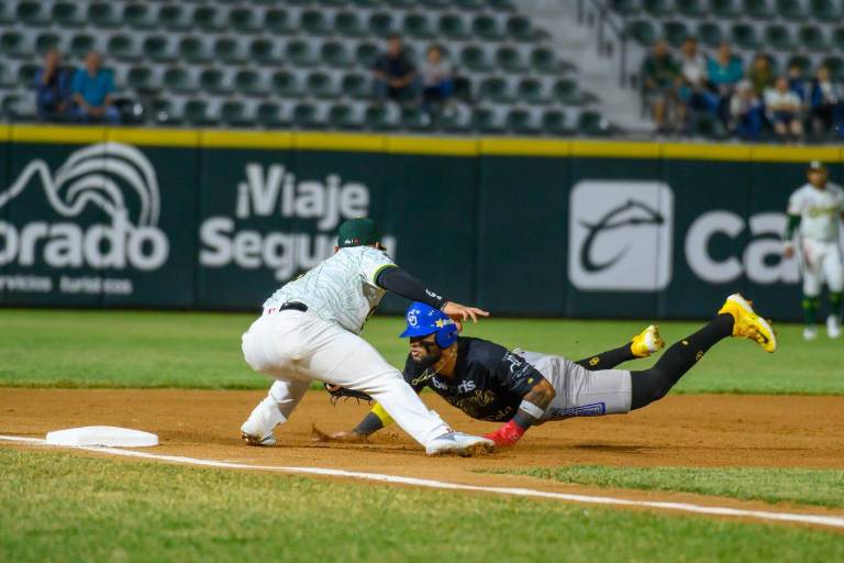 Yaquis de Obregón se queda con el triunfo en el inicio de la serie en Los Mochis ante Cañeros