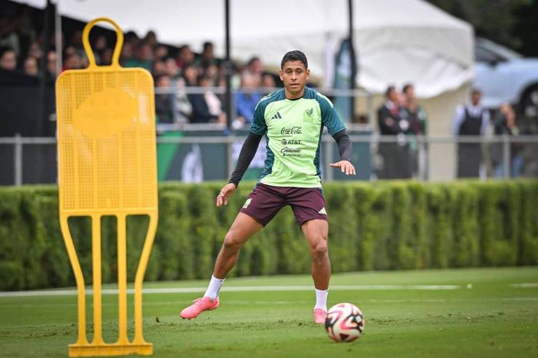 México anuncia lista de convocados para la Fecha FIFA de octubre: Luis Romo, único sinaloense
