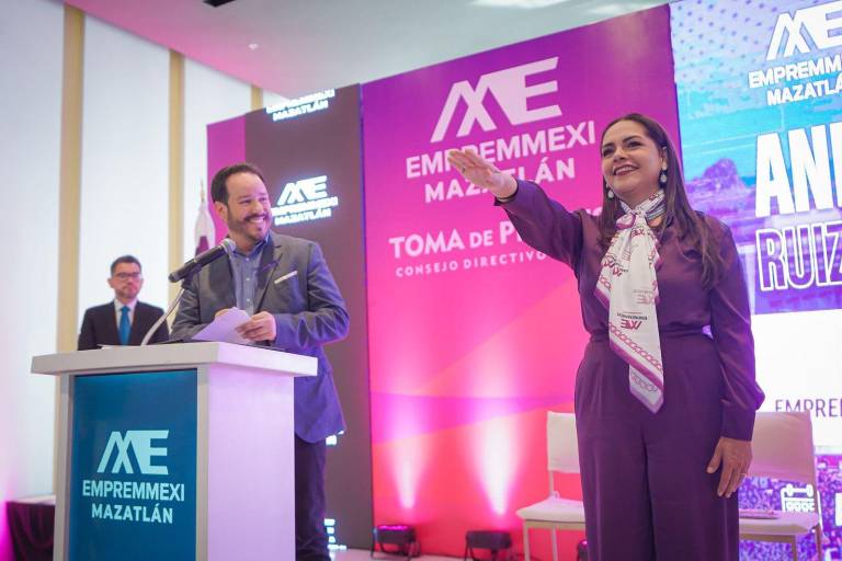 Reconocen el liderazgo y la entrega de mujeres empresarias en Sinaloa