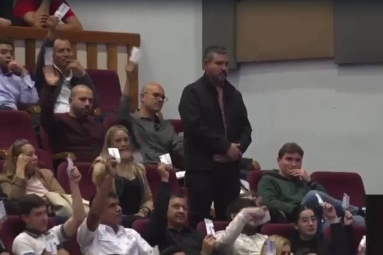 Giova Camacho asume como encargado de Dirección de la Facultad de Ciencias Sociales de la UAS