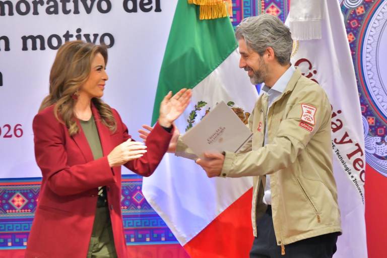 Develan billete de Lotería que reconoce al proyecto Olinia y las capacidades científicas de México