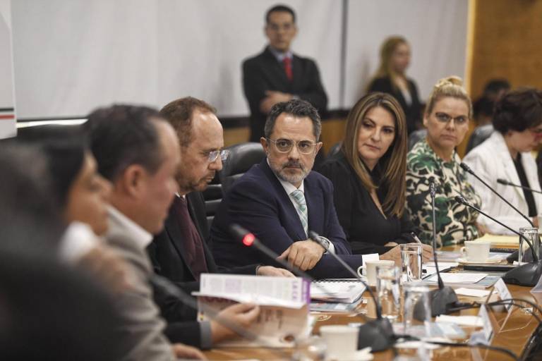 Titular de Profeco revela que diputados ‘4T’ le piden frenar sanciones a gasolineras y hoteles