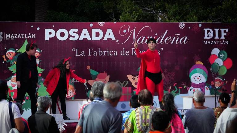 En la Plazuela Zaragoza se celebra Pastorela Mexicana en “La Fábrica de los Regalos”.