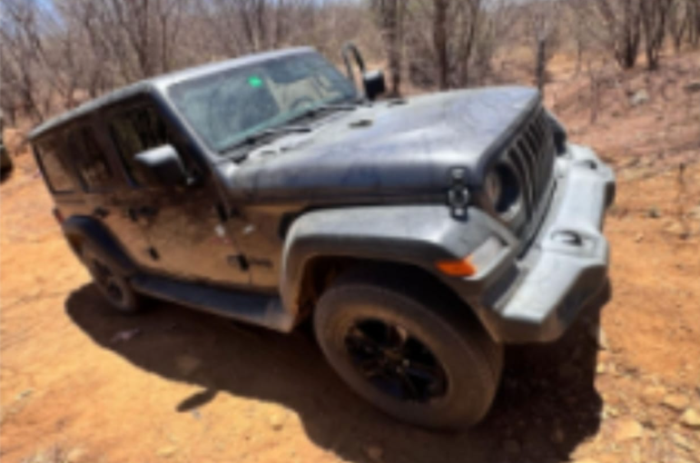 $!Enfrentamiento en El Fuerte dejó un detenido, dos vehículos asegurados y dos unidades militares baleadas