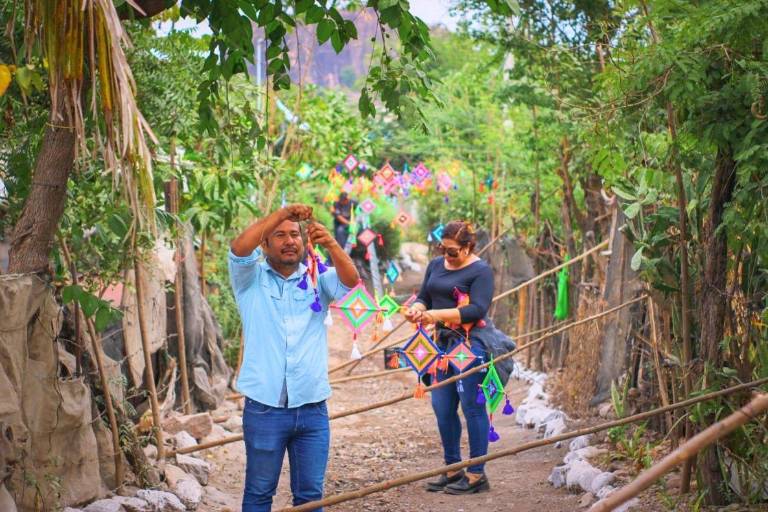 Estrenan el Callejón Fotográfico Las Flores en El Trébol I, Escuinapa