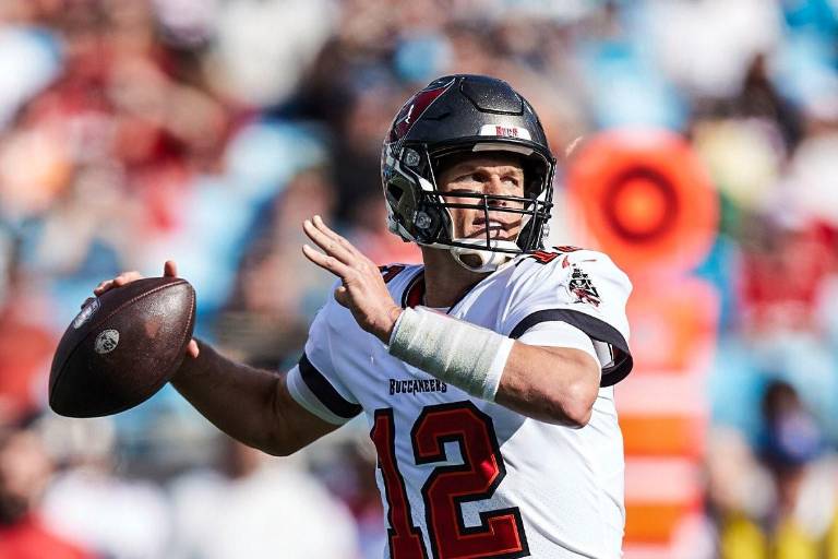 Buccaneers logra su primer título de la NFC Sur desde 2007 con una victoria sobre los Panthers