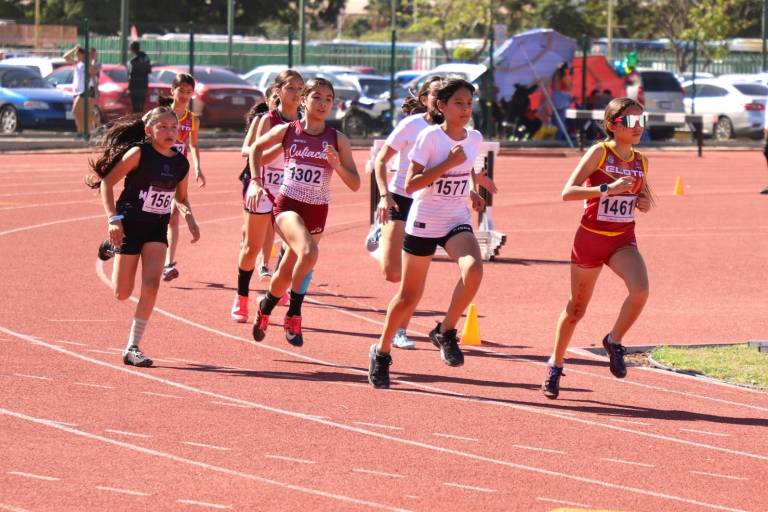 Logra Culiacán 64 medallas de oro en estatal de atletismo