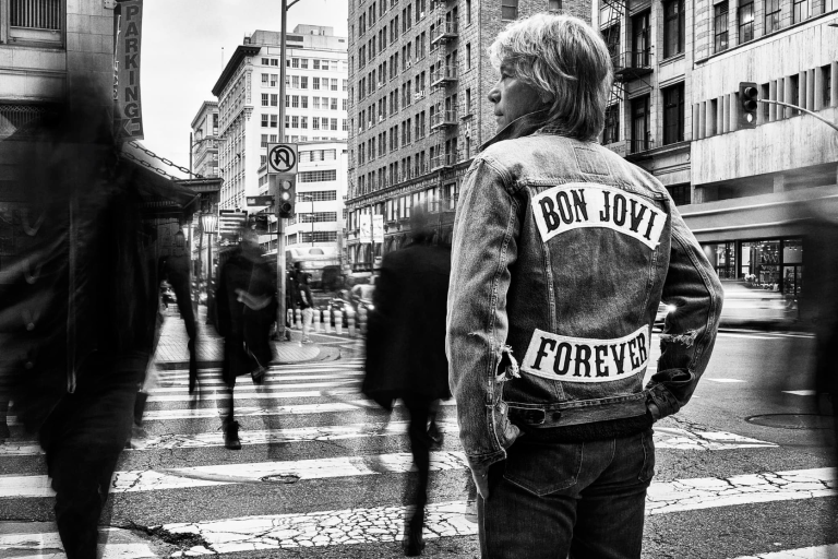 Revela Bon Jovi la fecha de lanzamiento de su próximo disco