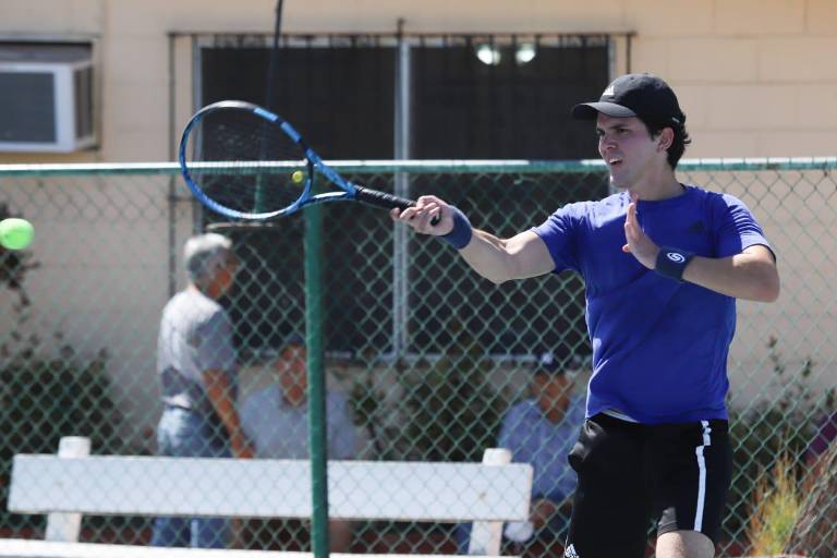 Mariano Hinojos tiene implacable arranque en el Torneo Nancy Grimes