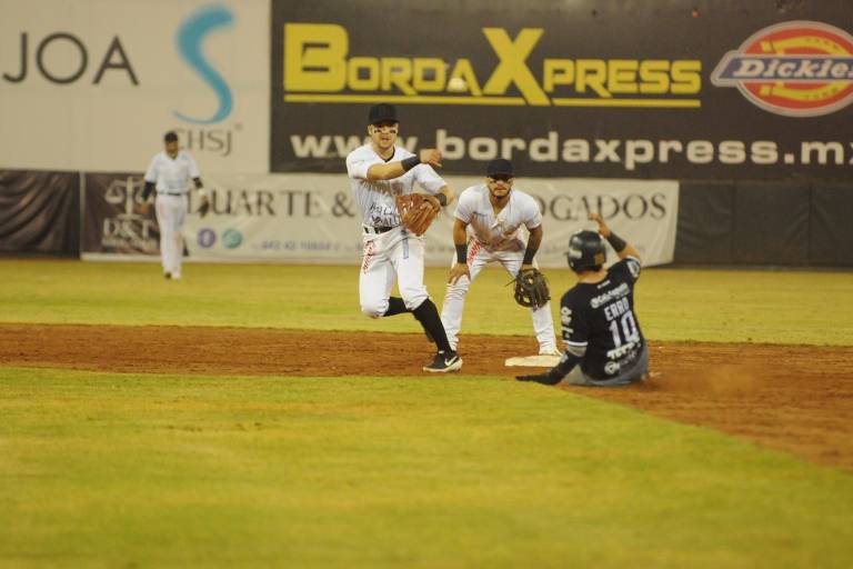 Mayos de Navojoa se reafirma en el liderato al blanquear a Algodoneros de Guasave