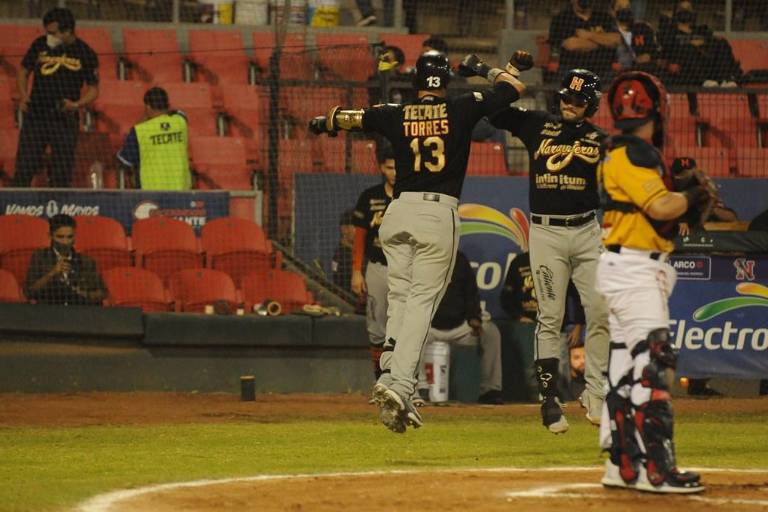 Naranjeros de Hermosillo amarra la serie en Navojoa