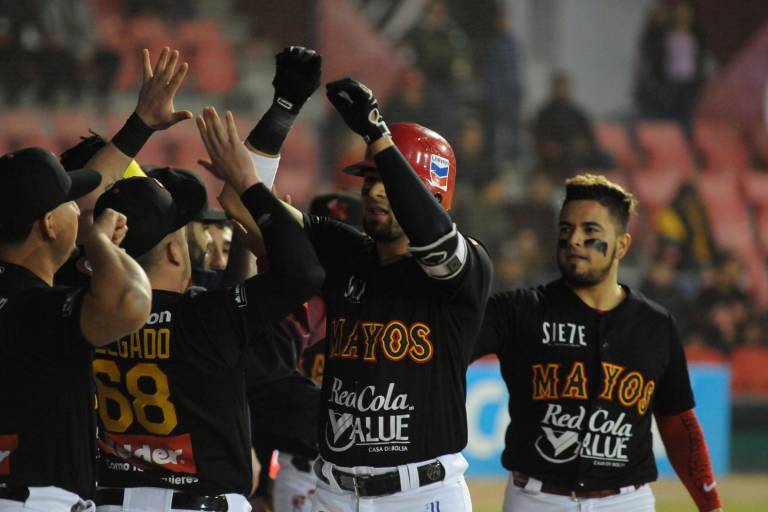 Mayos barre a Naranjeros en el ‘Ciclón’ Echeverría