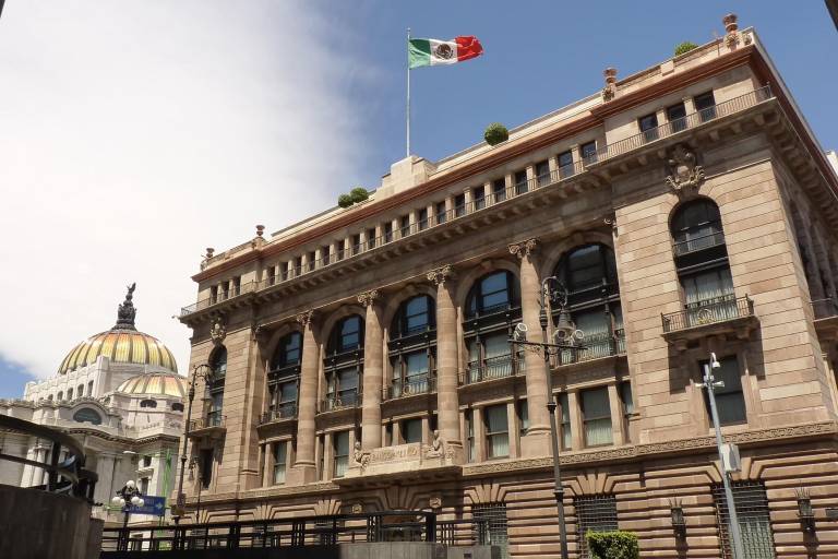 Banxico ajusta al alza su pronóstico de crecimiento para 2025 y 2026