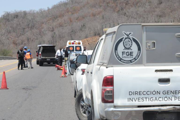 Hallan a hombre sin vida y encobijado en el Ramal Múnich, al norte de Mazatlán