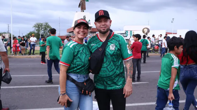 Arman la fiesta en ‘La Canasta’ en apoyo a la selección mexicana