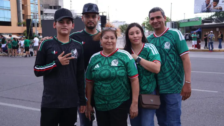 Arman la fiesta en ‘La Canasta’ en apoyo a la selección mexicana