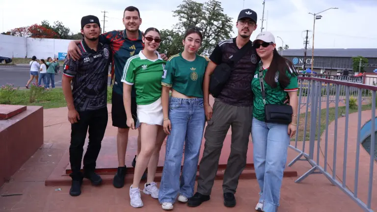 Arman la fiesta en ‘La Canasta’ en apoyo a la selección mexicana