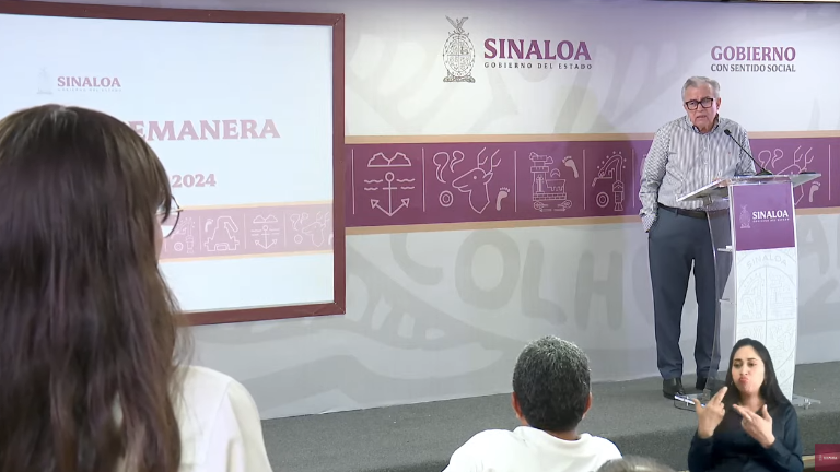El Gobernador Rubén Rocha Moya habla del maíz almacenado y el gasto para mantenerlo.