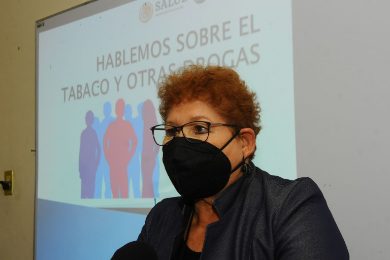 Reciben docentes de la Preparatoria Central curso para prevenir y atender situaciones de riesgo en los jóvenes