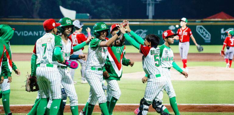 Los Jaguares de Nayarit se impusieron 10-4 a los Tomateros de Culiacán.