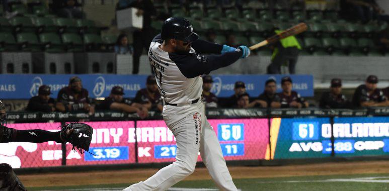 $!Orlando Piña conecta grand slam y Algodoneros doblegan a Tomateros