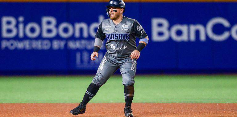 Esteban “Pony” Quiroz alcanzó este viernes los 400 imparables en su carrera dentro de la Liga Mexicana del Pacífico.