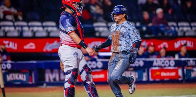 Con una ofensiva de 14 imparables, los Algodoneros de Guasave derrotaron 11–6 a las Águilas de Mexicali para apuntarse su segunda serie en la segunda vuelta.