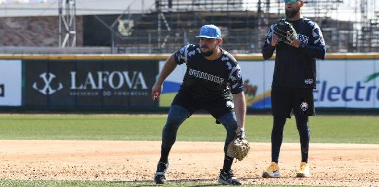 Roberto Ramos y Jesse Castillo ya entrenan con Algodoneros de Guasave