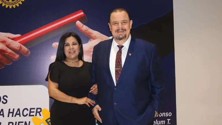 Rinde protesta la nueva mesa directiva del Club Rotario Culiacán Oriente