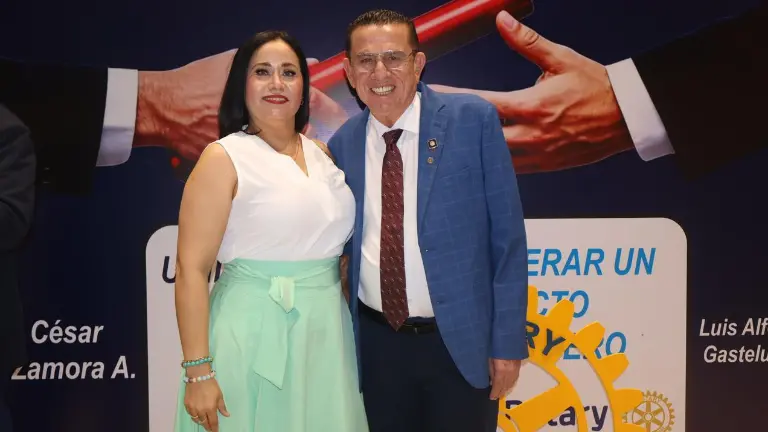 Rinde protesta la nueva mesa directiva del Club Rotario Culiacán Oriente