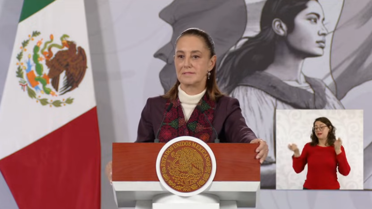 La Presidenta Claudia Sheinbaum Pardo descarta que trabajen en un envío masivo de narcotraficantes a Estados Unidos.