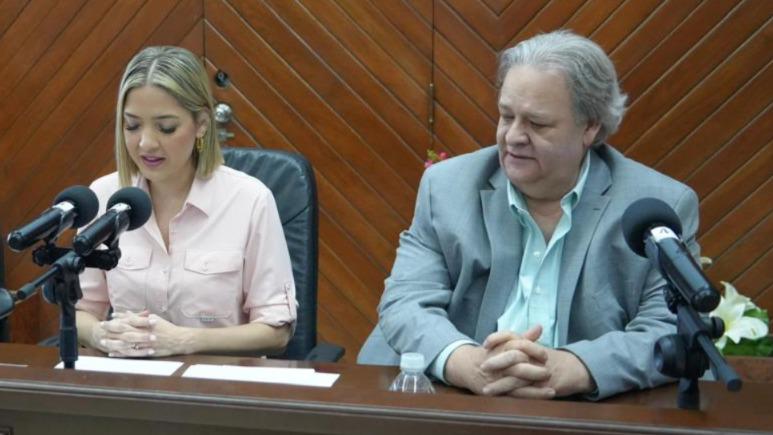 $!Sale Raúl Rico de Cultura Mazatlán