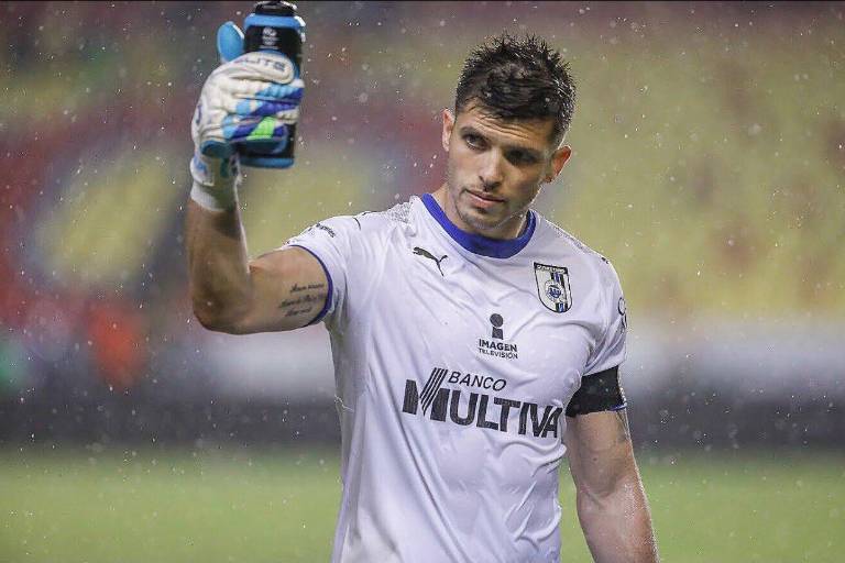 Toluca presenta a Tiago Volpi como su nuevo portero