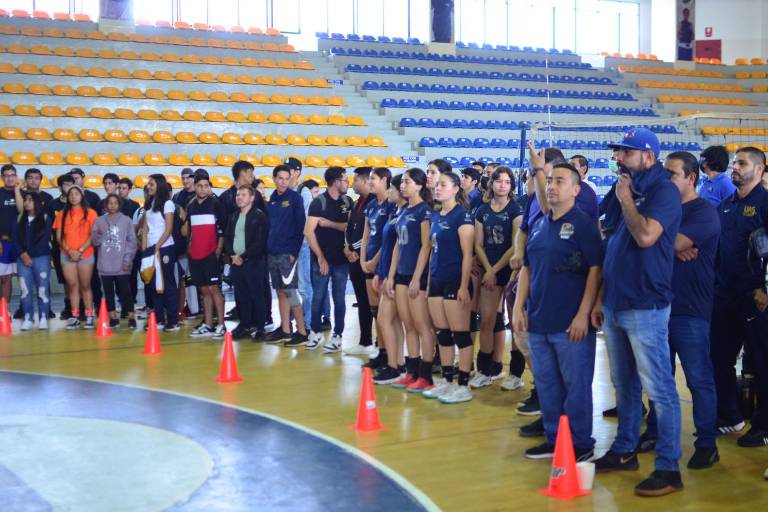 Con más de 300 deportistas, inicia el Torneo Interfacultades de Voleibol y Baloncesto